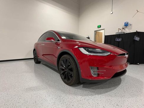 Used 2019 Tesla Model X Performance image 11