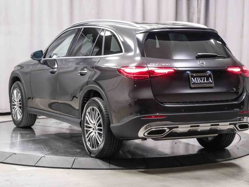 Certified 2026 Mercedes-Benz GLC 300 image 2