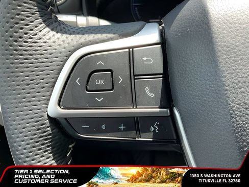 Used 2025 Toyota Sienna XSE w/ XSE Plus Package FWD image 33