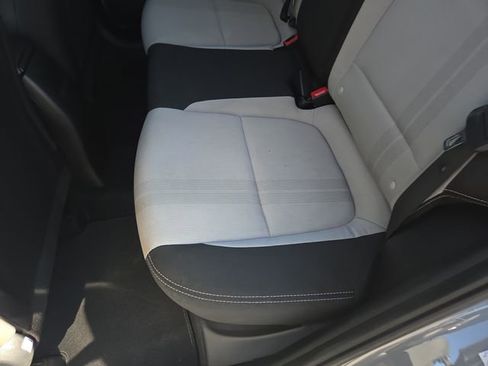 Used 2022 Hyundai Venue SEL image 26