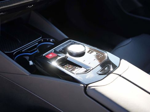 Used 2026 BMW M5 image 11