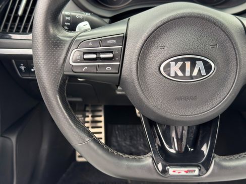 Used 2020 Kia Stinger GT-Line image 19