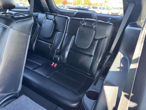 Used 2022 Ford Explorer ST w/ ST High-Performance Pack image 15