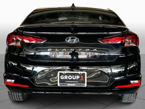 Used 2019 Hyundai Elantra SEL image 5