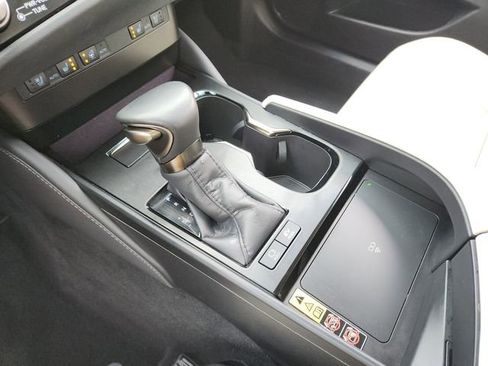 Certified 2025 Lexus ES 300h w/ Premium Package image 25