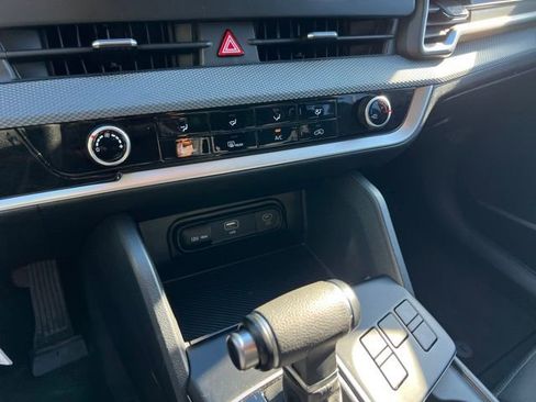 Certified 2024 Kia Sportage LX image 20