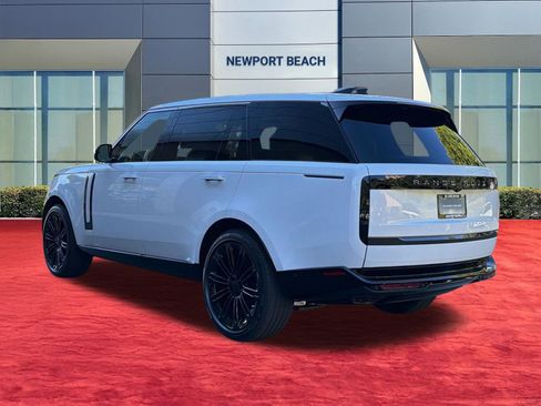 New 2026 Land Rover Range Rover Long Wheelbase SE image 3