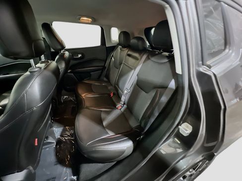 Used 2019 Jeep Compass Trailhawk AWD/4WD image 17