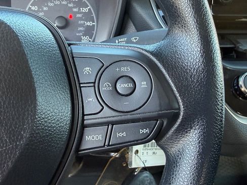 Certified 2025 Toyota Corolla LE image 23