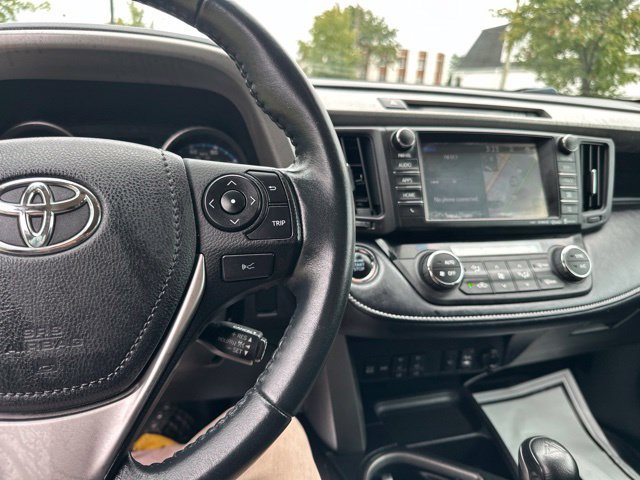 Used 2018 Toyota RAV4 Adventure AWD/4WD image 41