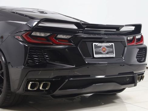 Used 2021 Chevrolet Corvette Stingray Premium Cpe w/ Z51 Performance Package RWD image 32