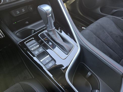 Certified 2025 Acura ADX A-Spec image 17