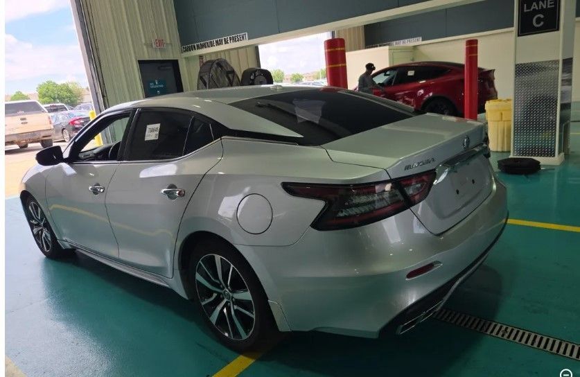 Used 2019 Nissan Maxima 3.5 SV w/ Floor Mat Group FWD image 3