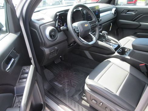 New 2026 Chevrolet Colorado LT w/ LT Convenience Package AWD/4WD image 12