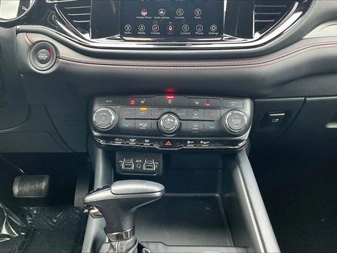 Used 2024 Dodge Durango GT image 13
