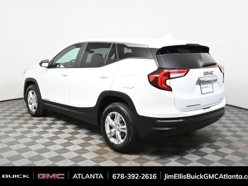 Certified 2024 GMC Terrain SLE image 3