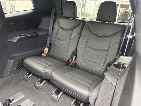 Used 2024 Cadillac XT6 Premium Luxury w/ Platinum Package image 32