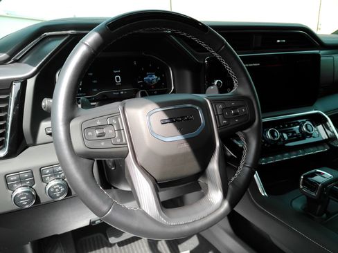 Certified 2025 GMC Sierra 1500 Denali Ultimate AWD/4WD image 29
