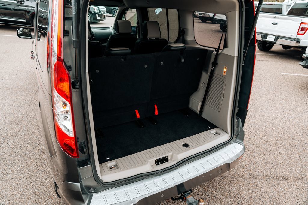 Used 2019 Ford Transit Connect Titanium w/ Titanium Premium Package FWD image 36