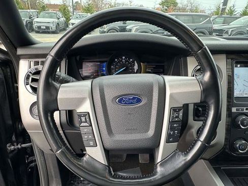 Used 2016 Ford Expedition Limited image 12