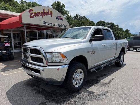 Used 2017 RAM 2500 SLT AWD/4WD image 1