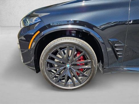 New 2026 BMW X5 M60i w/ Climate Comfort Package image 9