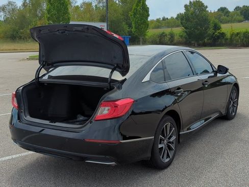 Used 2022 Honda Accord EX-L image 10