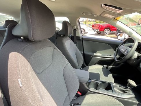 Used 2025 Kia K4 FWD image 31