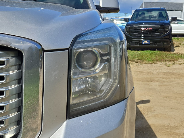 Used 2016 GMC Yukon XL Denali w/ Open Road Package AWD/4WD image 27