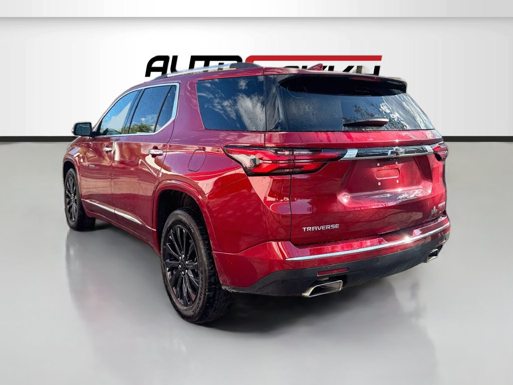 Used 2023 Chevrolet Traverse Premier FWD image 5