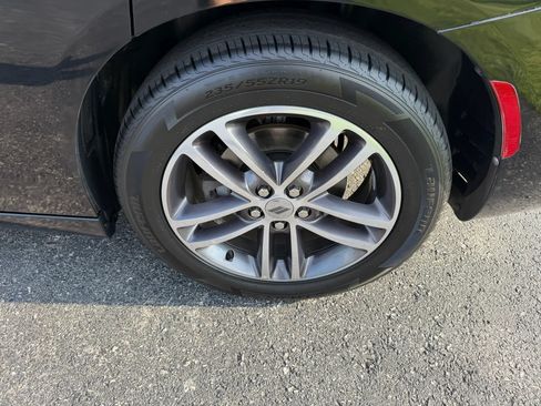 Used 2019 Dodge Charger SXT AWD/4WD image 42