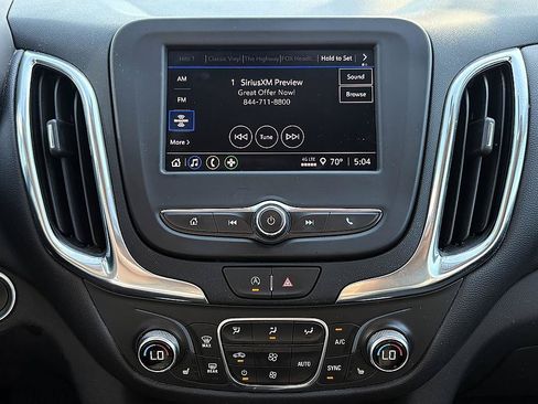 Used 2022 Chevrolet Equinox LT FWD image 22
