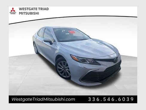 Used 2023 Toyota Camry LE image 1
