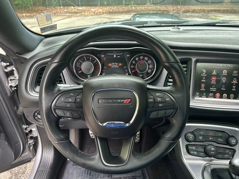 Used 2016 Dodge Challenger R/T RWD image 23