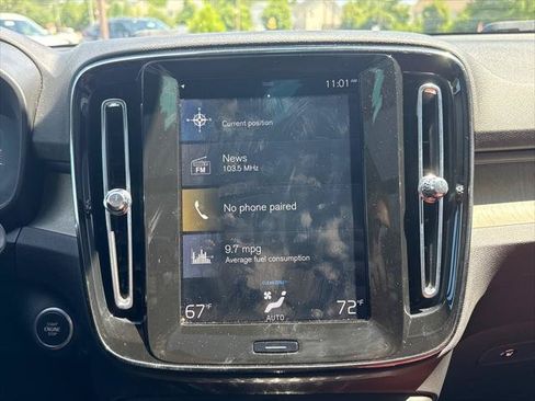 Used 2020 Volvo XC40 T4 Inscription FWD image 16