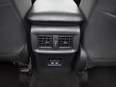 Used 2025 Toyota RAV4 XLE image 18