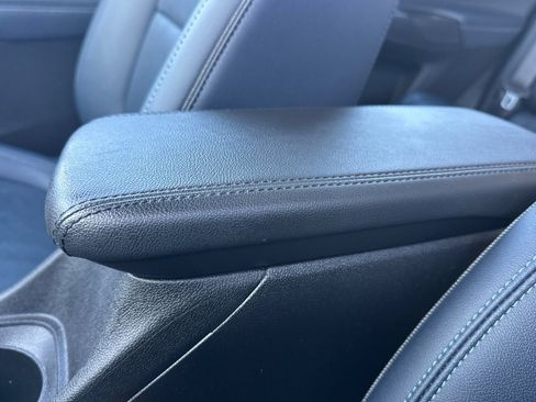 Used 2023 Chevrolet Bolt EUV LT w/ Convenience Package image 31