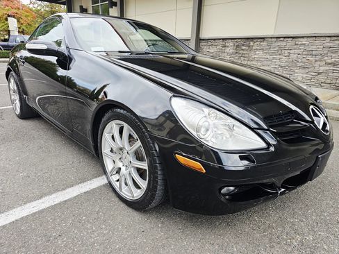 Used 2005 Mercedes-Benz SLK 350 image 7