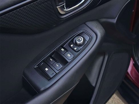 Used 2020 Subaru Outback Premium image 16