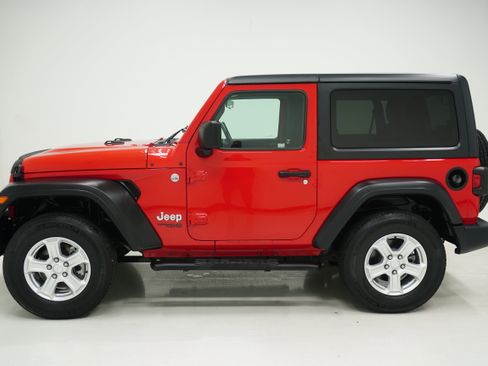 Used 2020 Jeep Wrangler Sport AWD/4WD image 7