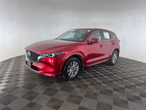 Used 2024 MAZDA CX-5 AWD 2.5 S w/ Preferred Package image 3