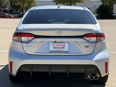 Used 2026 Toyota Corolla SE FWD image 5