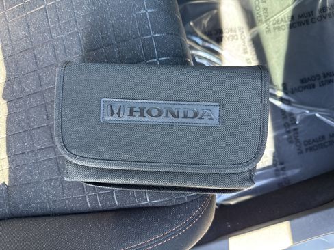 Used 2025 Honda HR-V Sport image 34