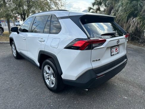 Used 2020 Toyota RAV4 XLE image 8