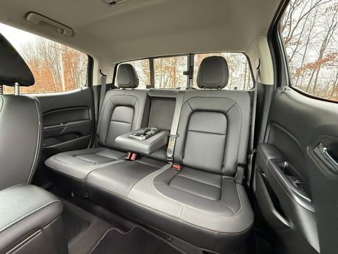 Used 2022 GMC Canyon AT4 image 22