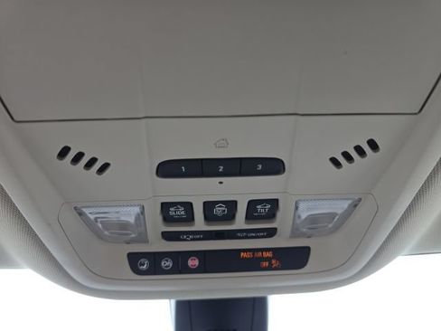 Used 2023 Buick Enclave Avenir w/ Avenir Technology Package FWD image 45