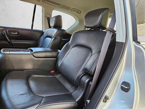 Used 2017 INFINITI QX80 2WD w/ Driver Assistance Package image 15