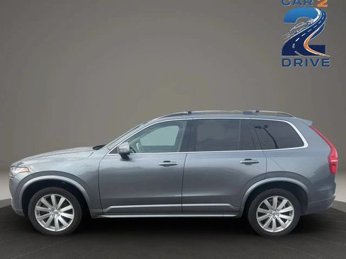 Used 2019 Volvo XC90 T5 Momentum w/ Multimedia Package AWD/4WD image 9