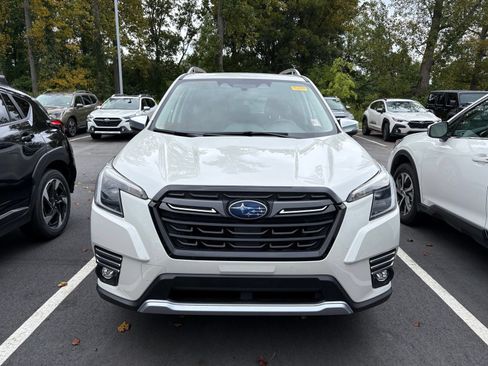 Used 2023 Subaru Forester Touring w/ Popular Package #2 AWD/4WD image 2