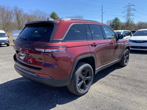 New 2026 Jeep Grand Cherokee Limited image 3